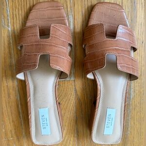 Steven New York Tan Slip on Slide Sandals Flats Size 9.5